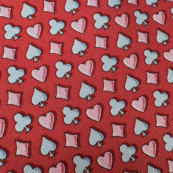 Vineyard Vines Silk Necktie Red Martha’s Vineyard Clubs Hearts Diamonds Spades - Picture 3 of 9